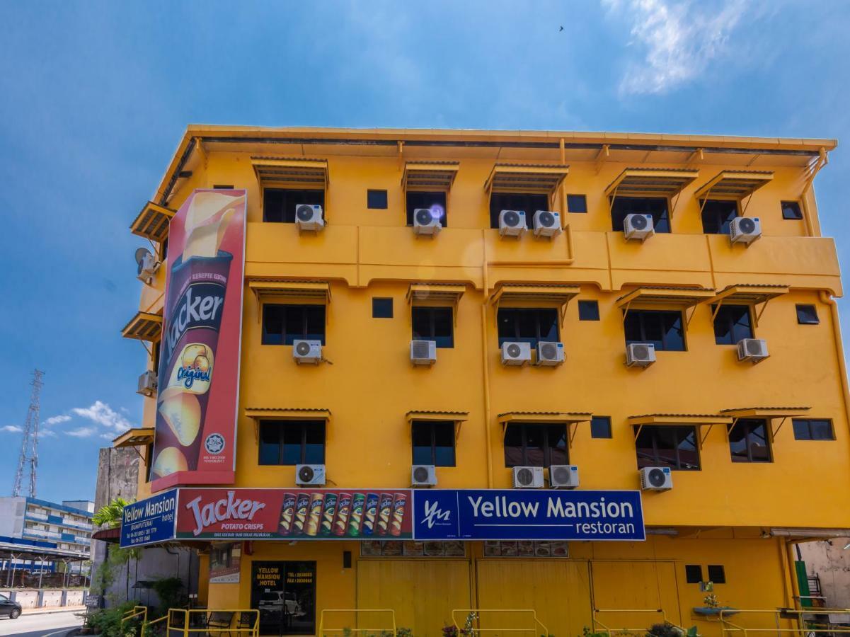 Oyo 1088 Yellow Mansion Banda Kaba Hotel Malacca Exterior photo